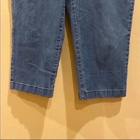 L.L.Bean classic women Capri - Picture 4 of 6